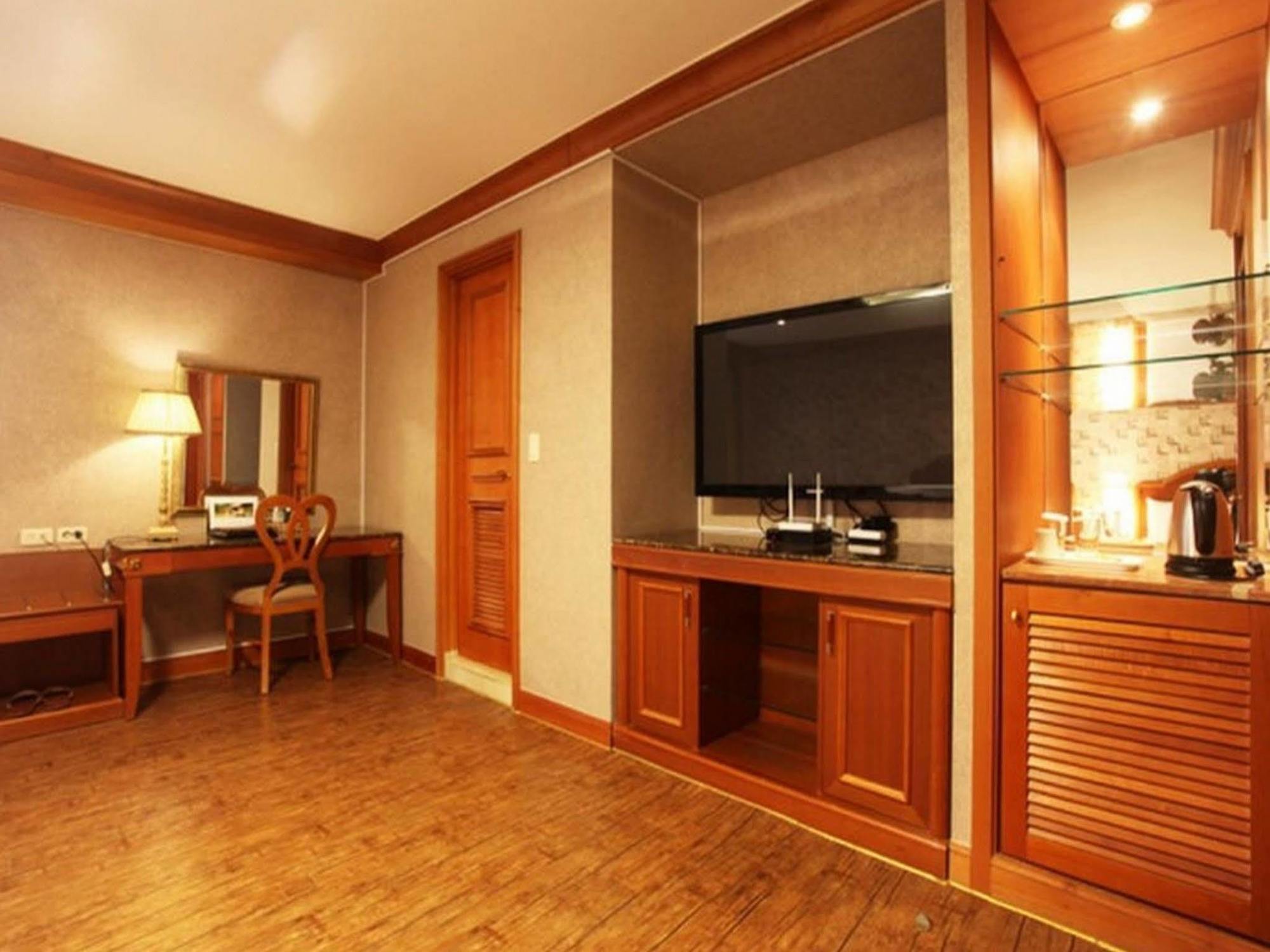 Karak Tourist Hotel Seul Exterior foto